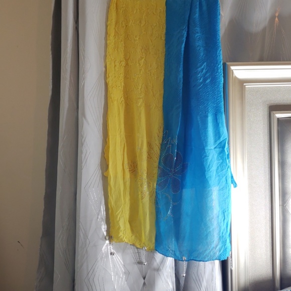 Wrap - Picture 2 of 3